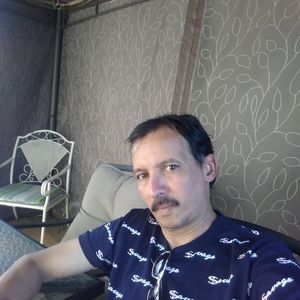 Meet your Posher, Raymond